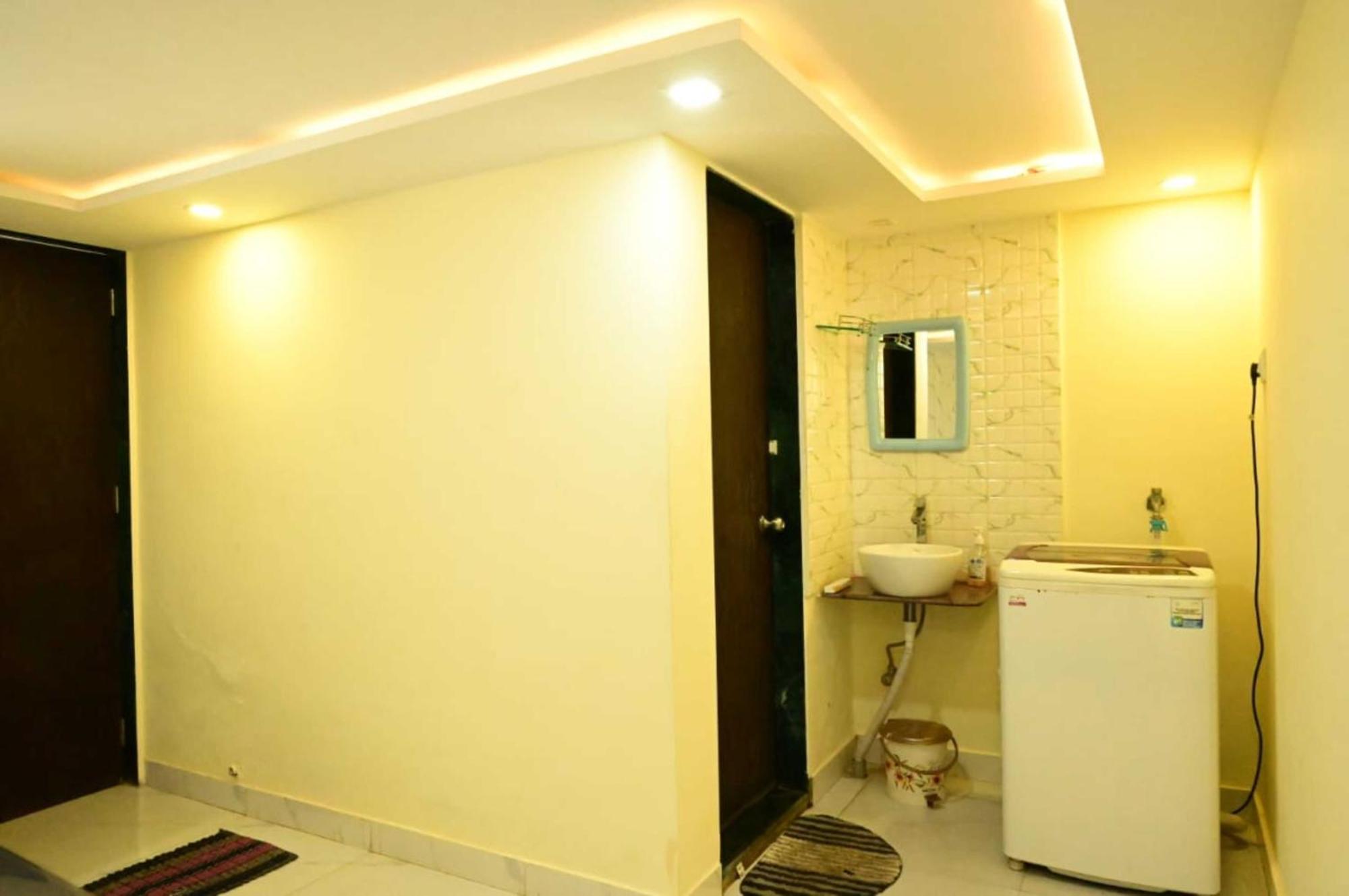 Wada Chirebandi Hotel Gimvi Ngoại thất bức ảnh
