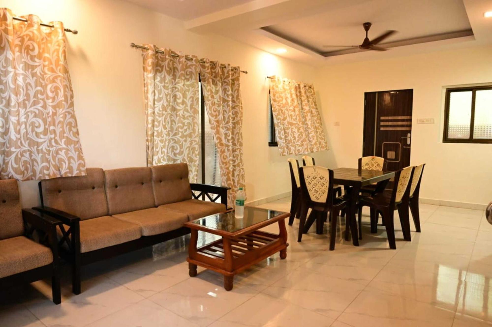 Wada Chirebandi Hotel Gimvi Ngoại thất bức ảnh