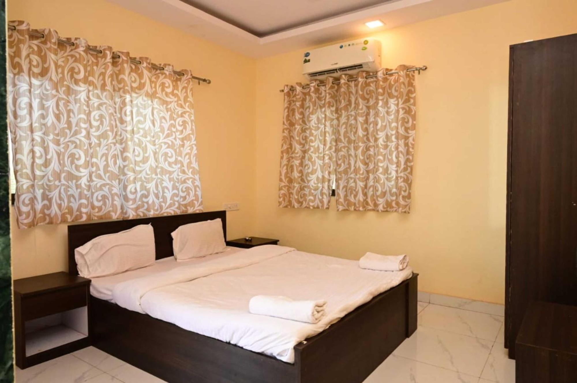 Wada Chirebandi Hotel Gimvi Ngoại thất bức ảnh